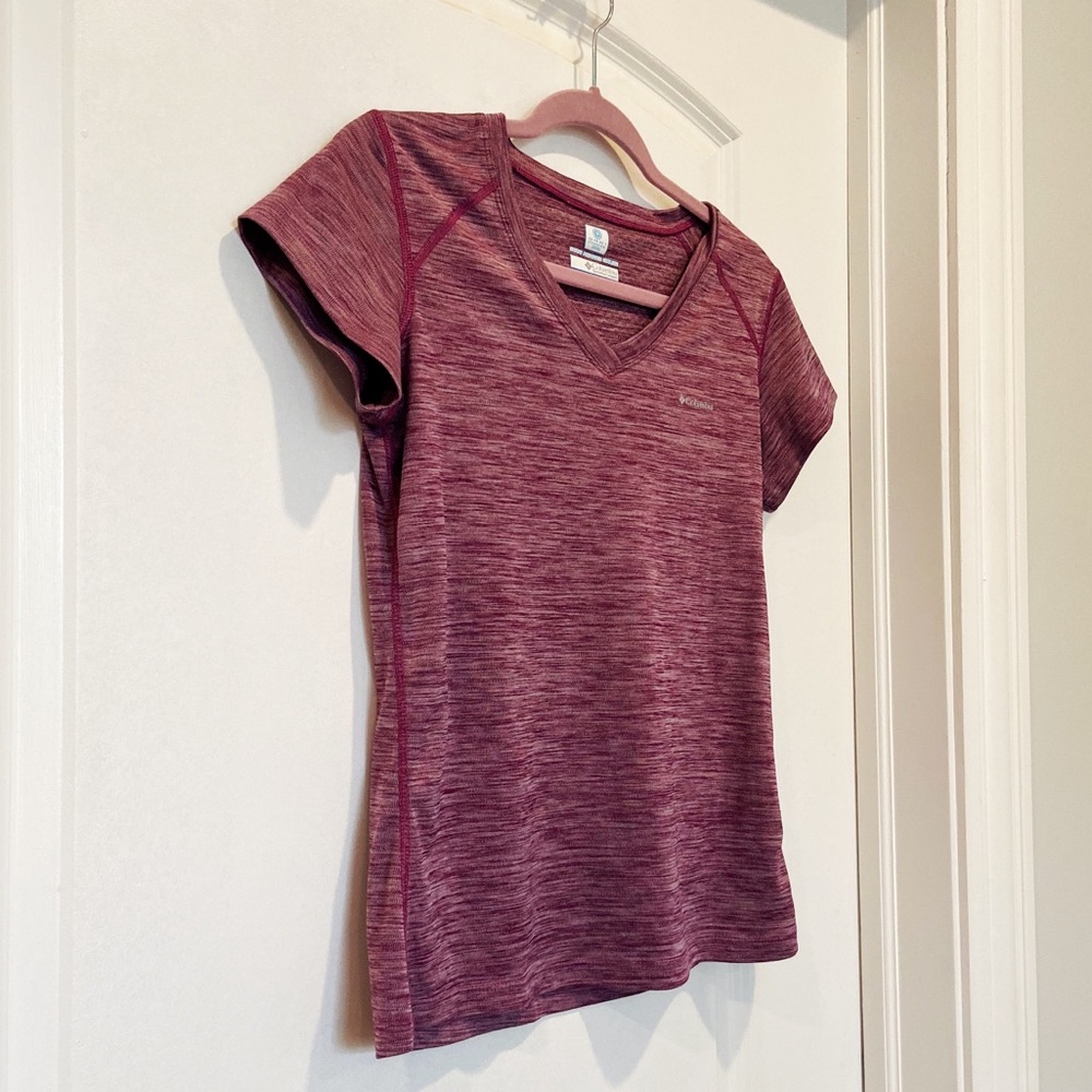 Columbia cooling t shirt